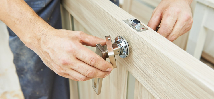 interior door repair Myrtle Grove